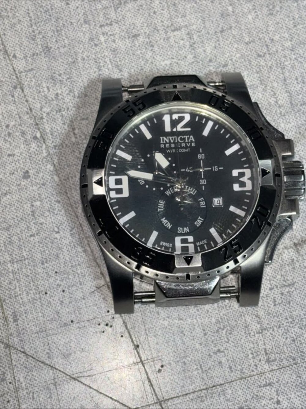 Invicta Reserve Excursion 18202 Mens Chronograph Watch Case Head Only, New Batt